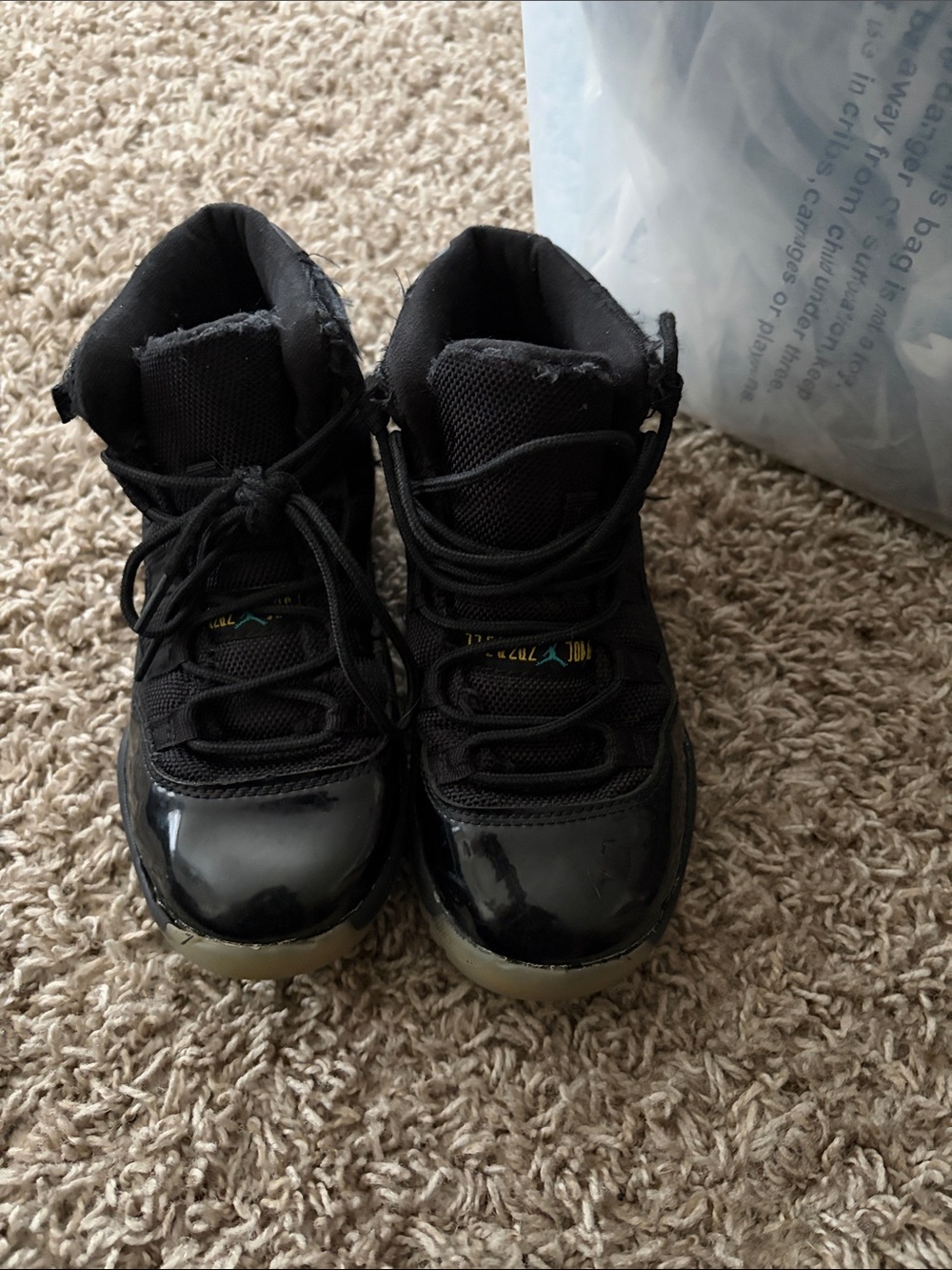 Jordan Kids Black High-Top Patent Leather Sneakers